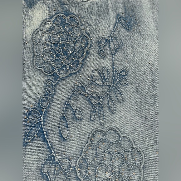 FDJ French Dressing Jeans Olivia Slim Ankle Sky Blue Floral Embroidered Jeans 10 - Picture 8 of 14